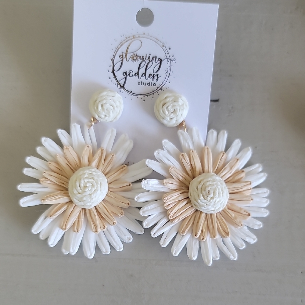 Growing Goddess Studio White and Tan Floral Earrings